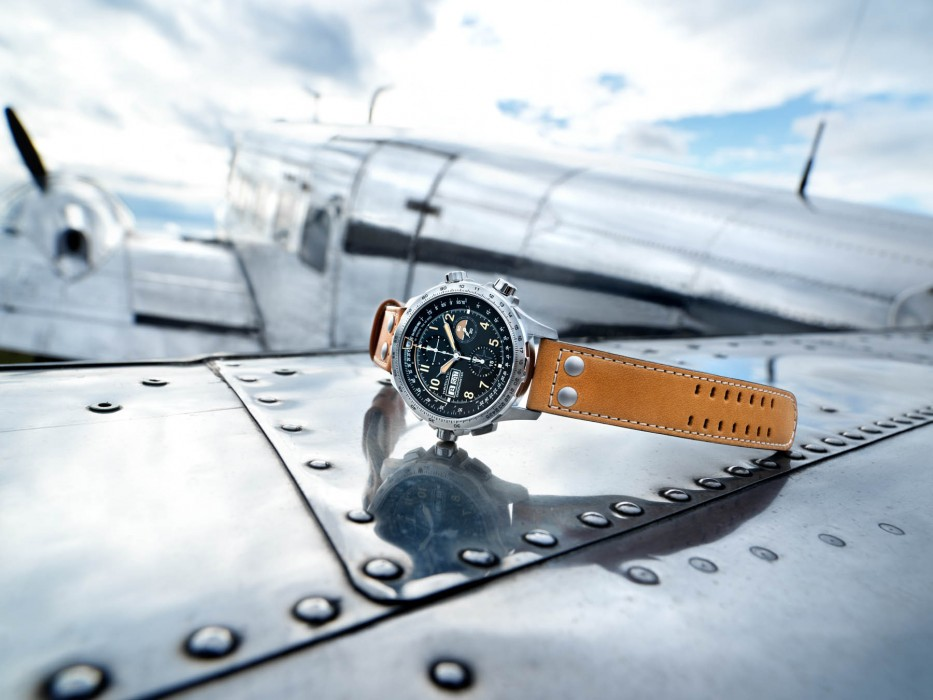 KHAKI AVIATION DAY DATE AUTO CHRONO H77796535